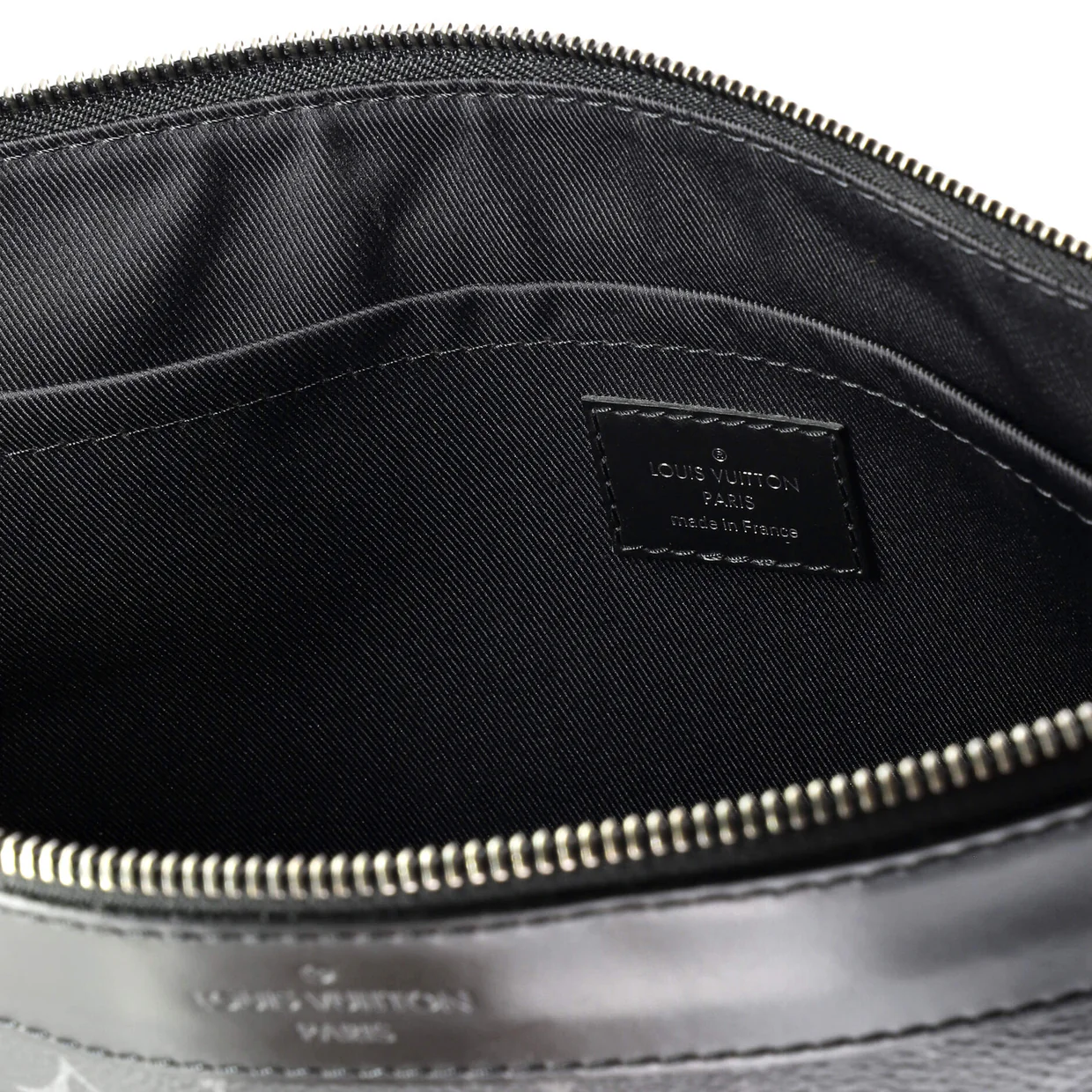 Discovery Pochette Monogram Eclipse Canvas GM - Deep Luxury