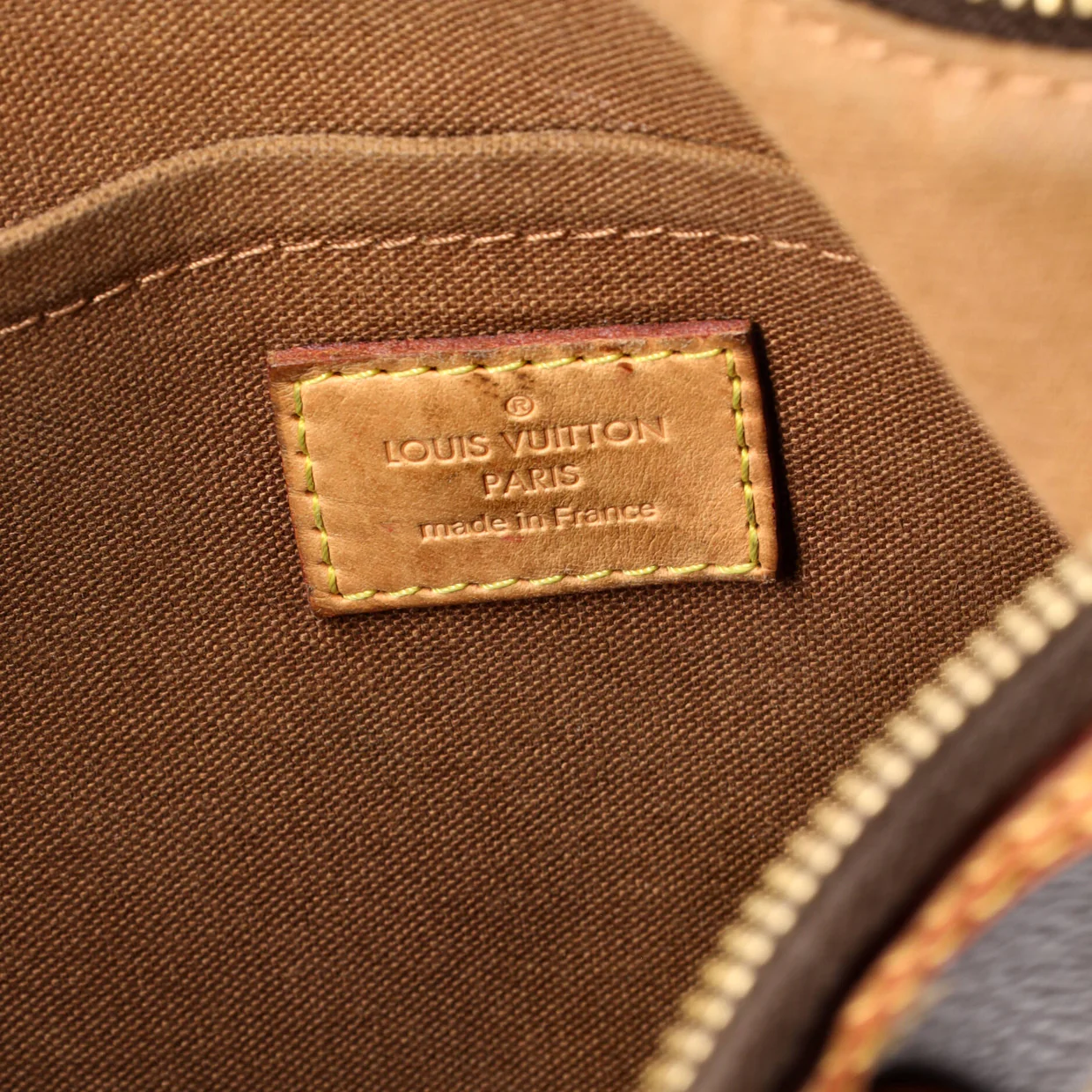 Thames Handbag Monogram Canvas GM - Deep Luxury