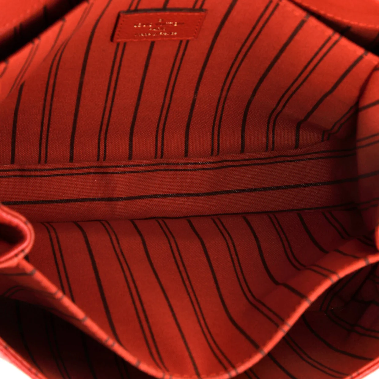 Pochette Metis Monogram Empreinte Leather - Deep Luxury