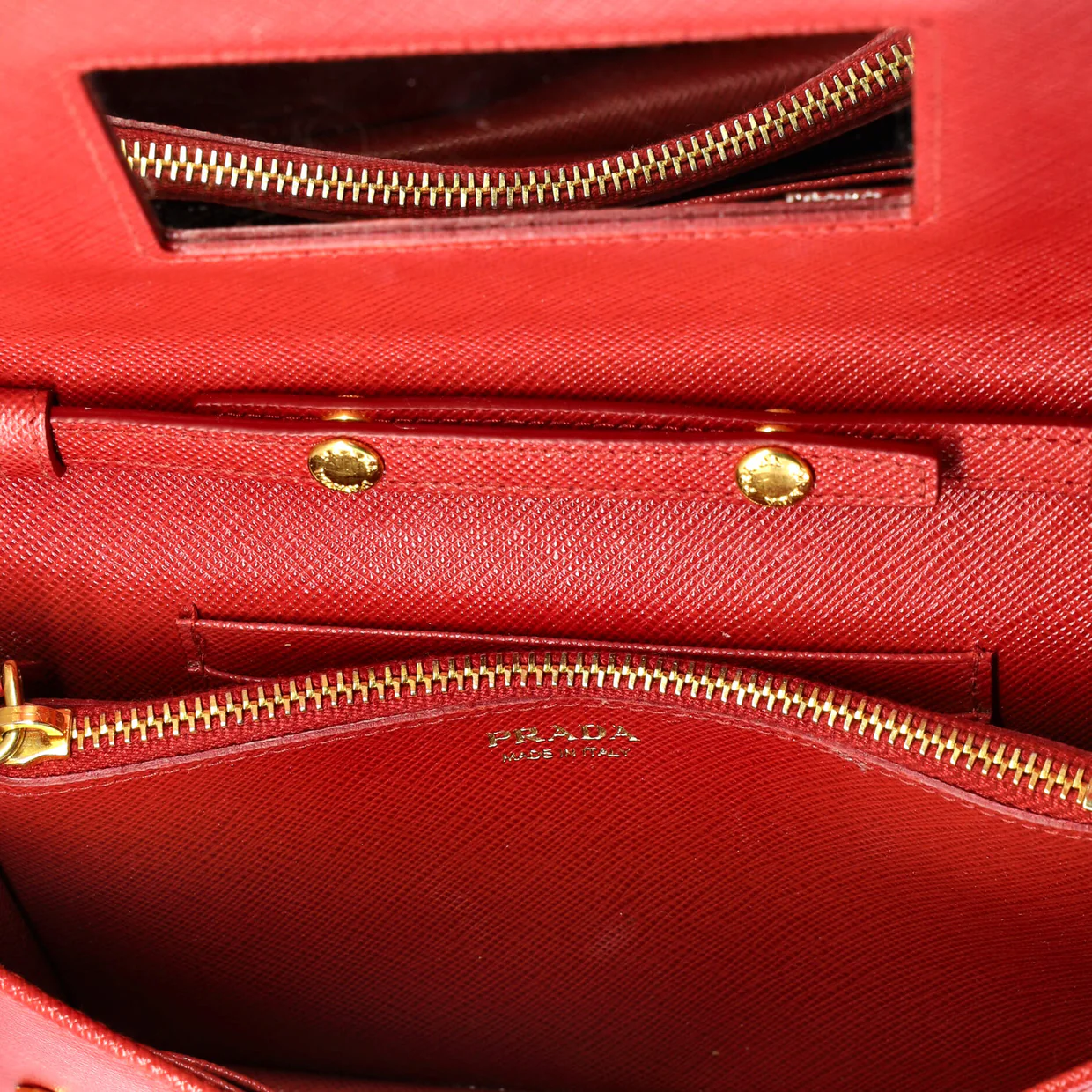 Chain Wallet Crossbody Saffiano Leather - Deep Luxury
