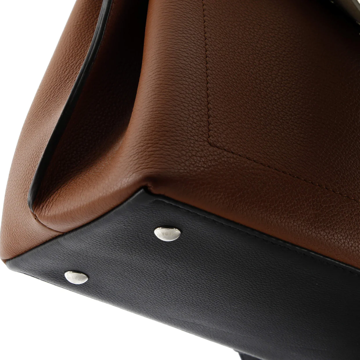 Lockme Ever Handbag Leather MM - Deep Luxury