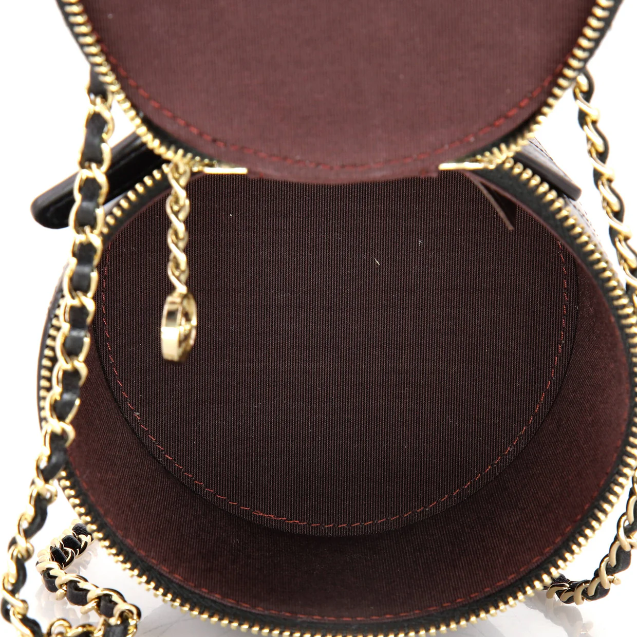 CC Round Vanity Case with Chain Quilted Lambskin Mini - Deep Luxury
