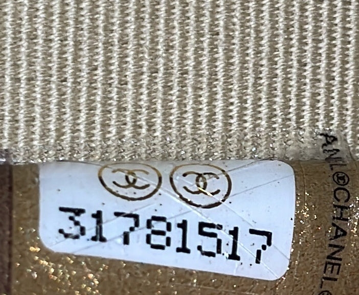 Pearl Crush Round Clutch with Chain Quilted Lambskin - Deep Luxury