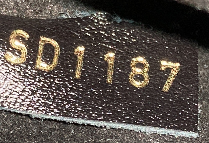 Pochette Metis Reverse Monogram Canvas - Deep Luxury