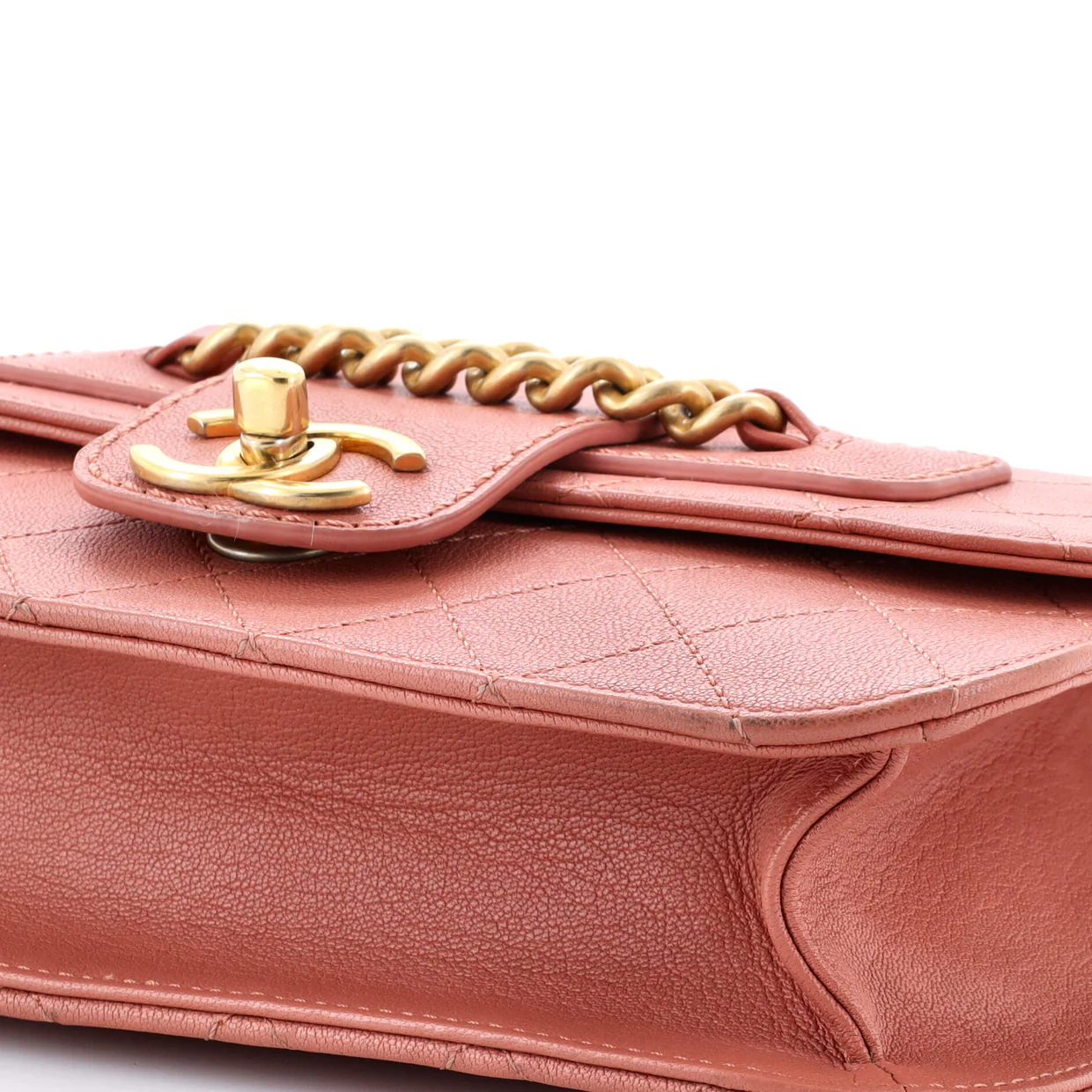 Front Chain Flap Bag Quilted Sheepskin Medium - Deep Luxury