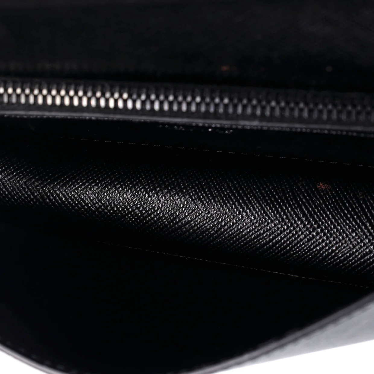 Chain Wallet Crossbody Saffiano Leather - Deep Luxury