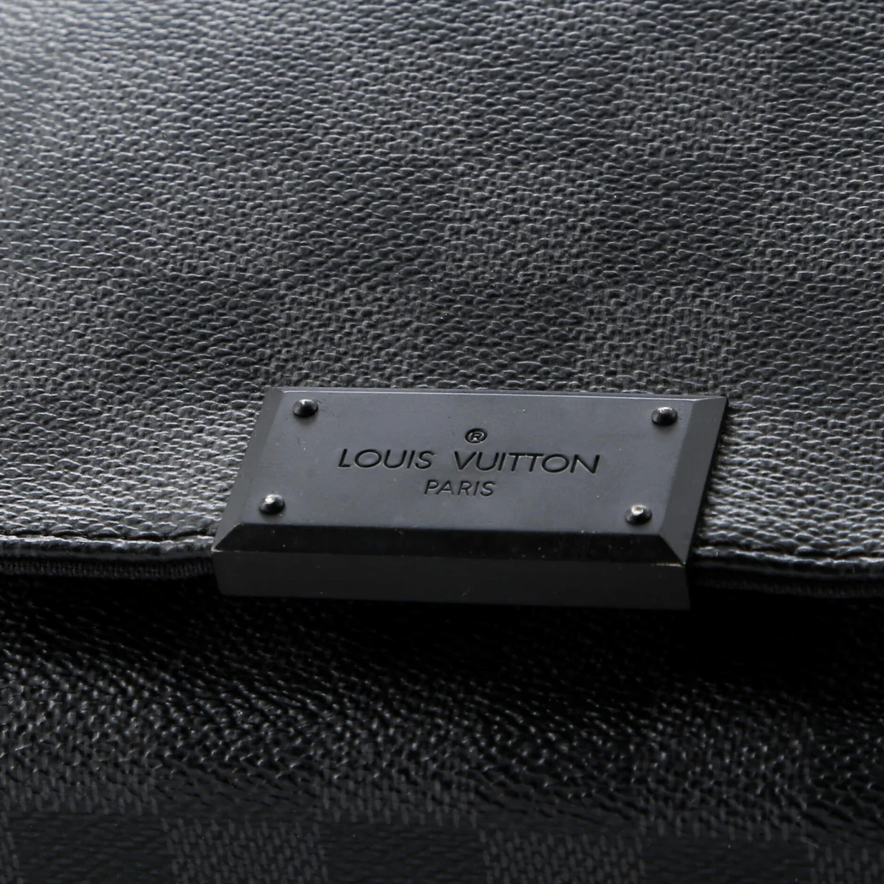 District Messenger Bag Damier Graphite MM - Deep Luxury