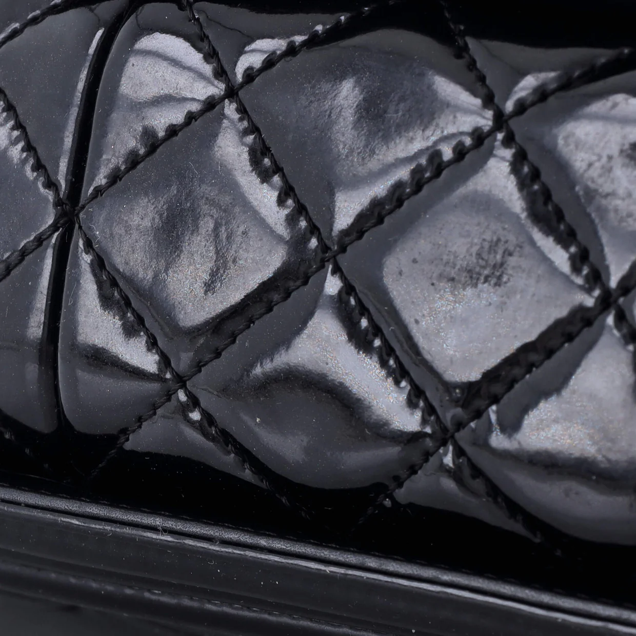 Boy Flap Bag Chevron Patent New Medium - Deep Luxury