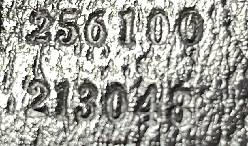 Front Pocket Messenger Bag GG Canvas Medium - Deep Luxury