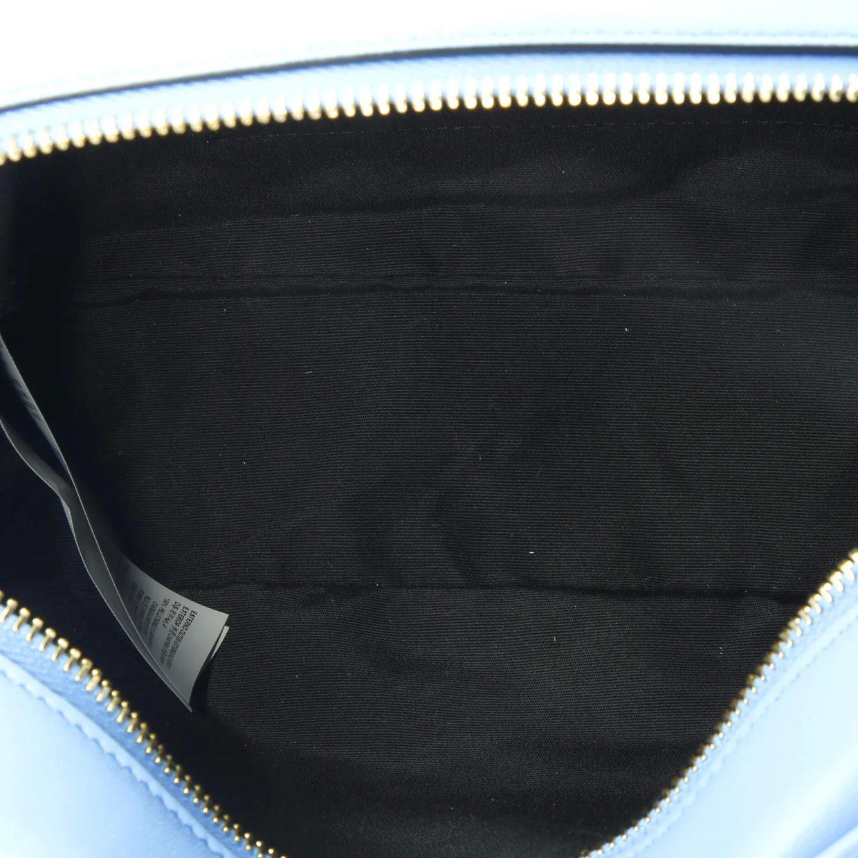 Medusa Icon Front Slip Pocket Camera Bag Quilted Leather Medium - Deep Luxury