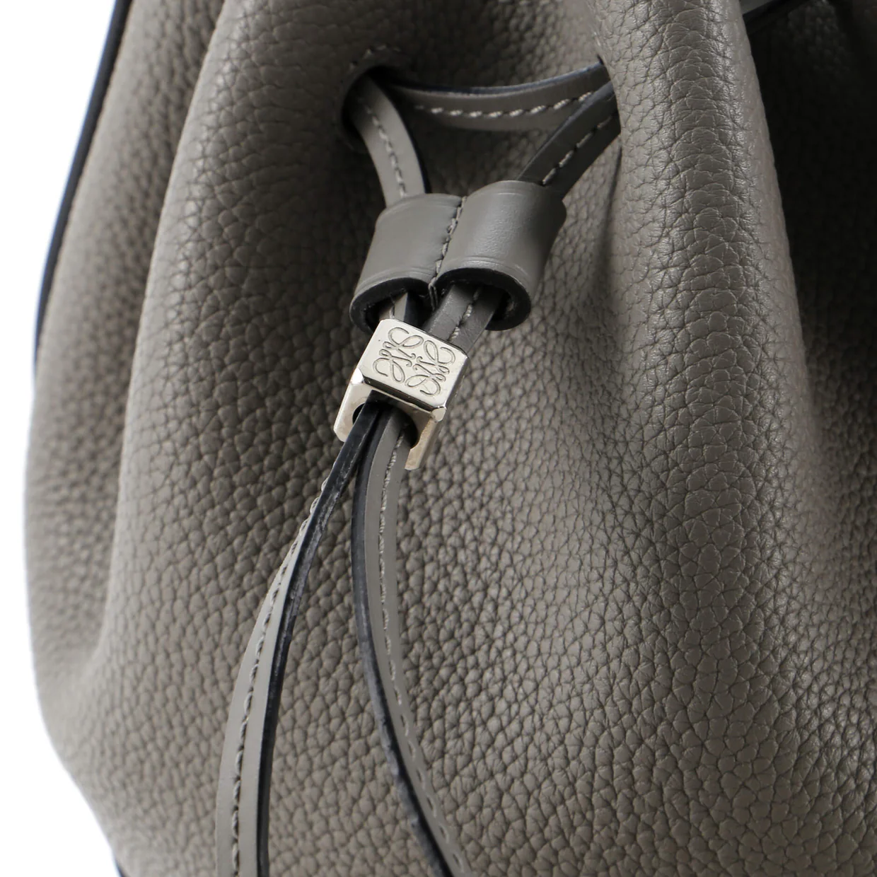 Balloon Bucket Bag Leather Small - Deep Luxury