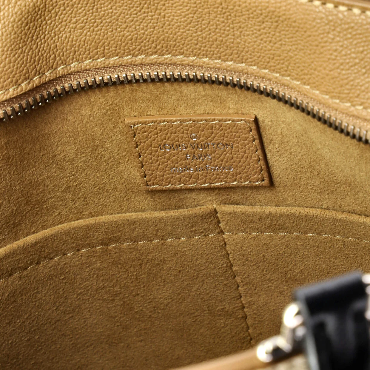 Very Zipped Tote Monogram Leather - Deep Luxury