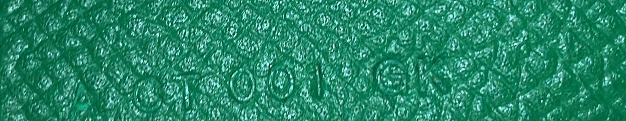 Jige Clutch Epsom PM - Deep Luxury