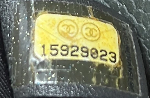 Half Moon Wallet on Chain Caviar - Deep Luxury