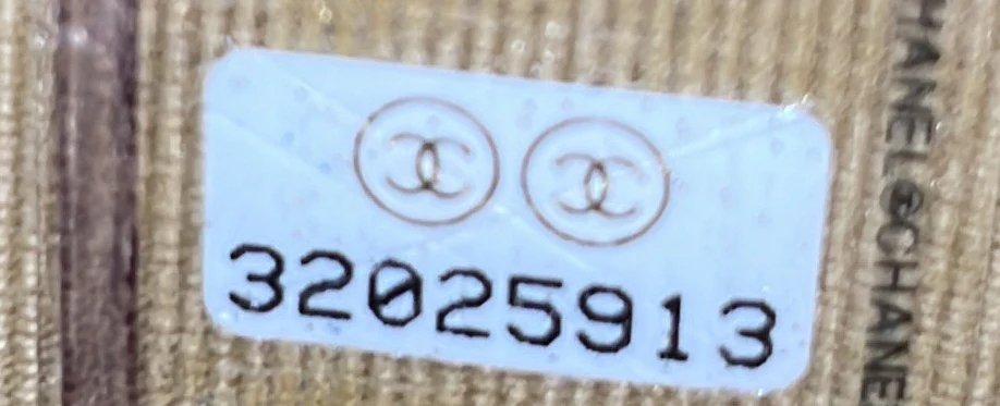 Pearl Crush Card Holder with Chain Quilted Lambskin - Deep Luxury