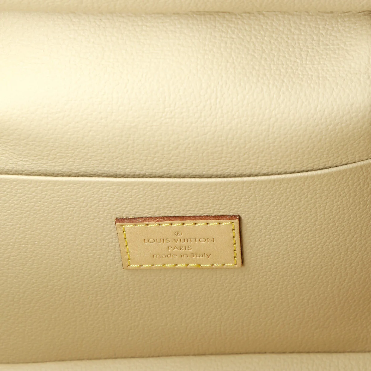 Nice Vanity Case Monogram Canvas BB - Deep Luxury