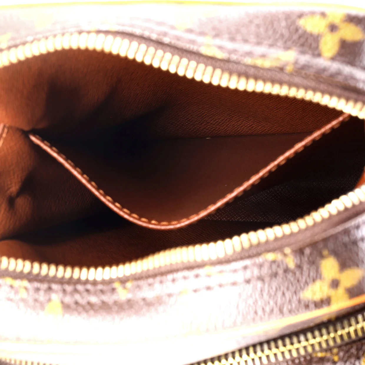 Amazone Bag Monogram Canvas - Deep Luxury