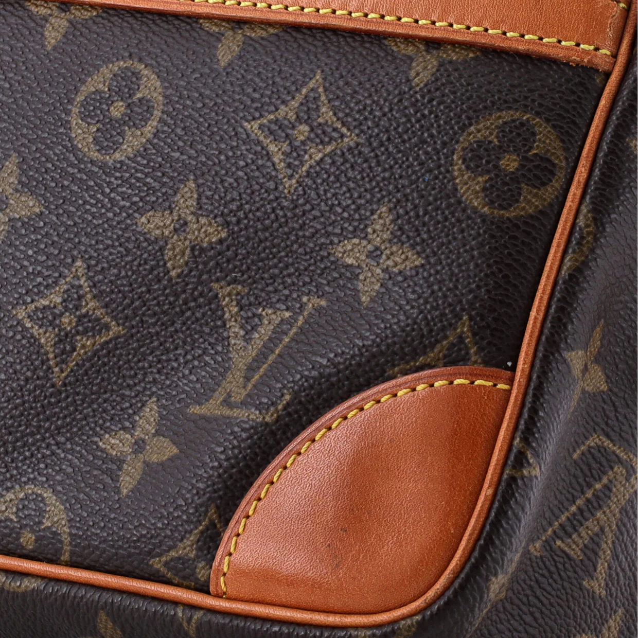 Trocadero Handbag Monogram Canvas 27 - Deep Luxury