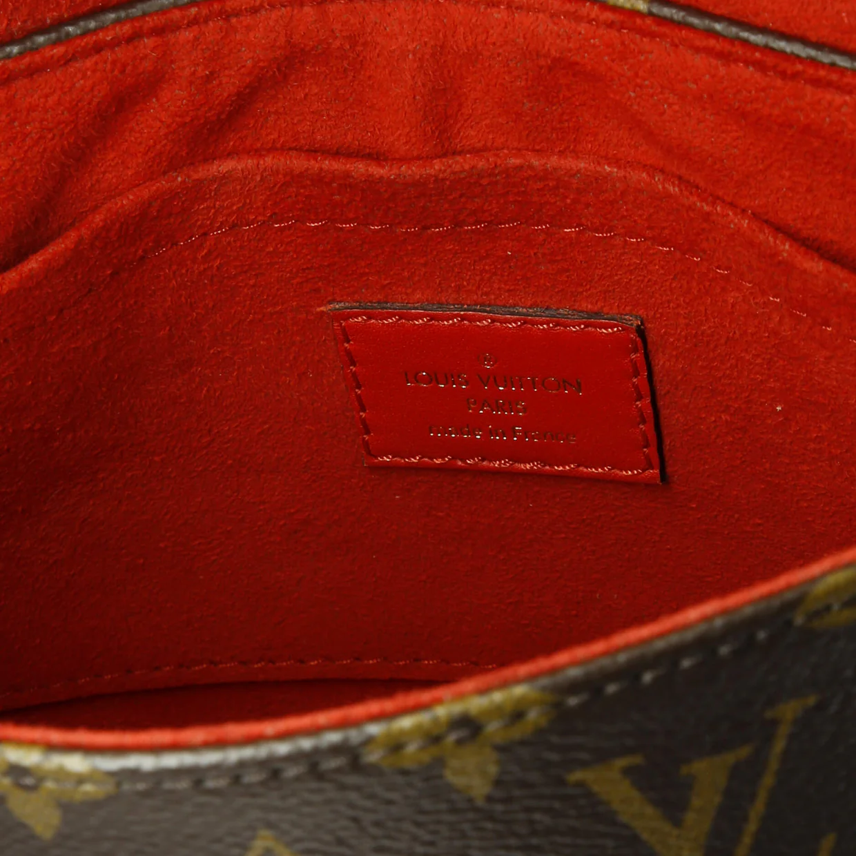 Locky Handbag Monogram Canvas with Leather BB - Deep Luxury