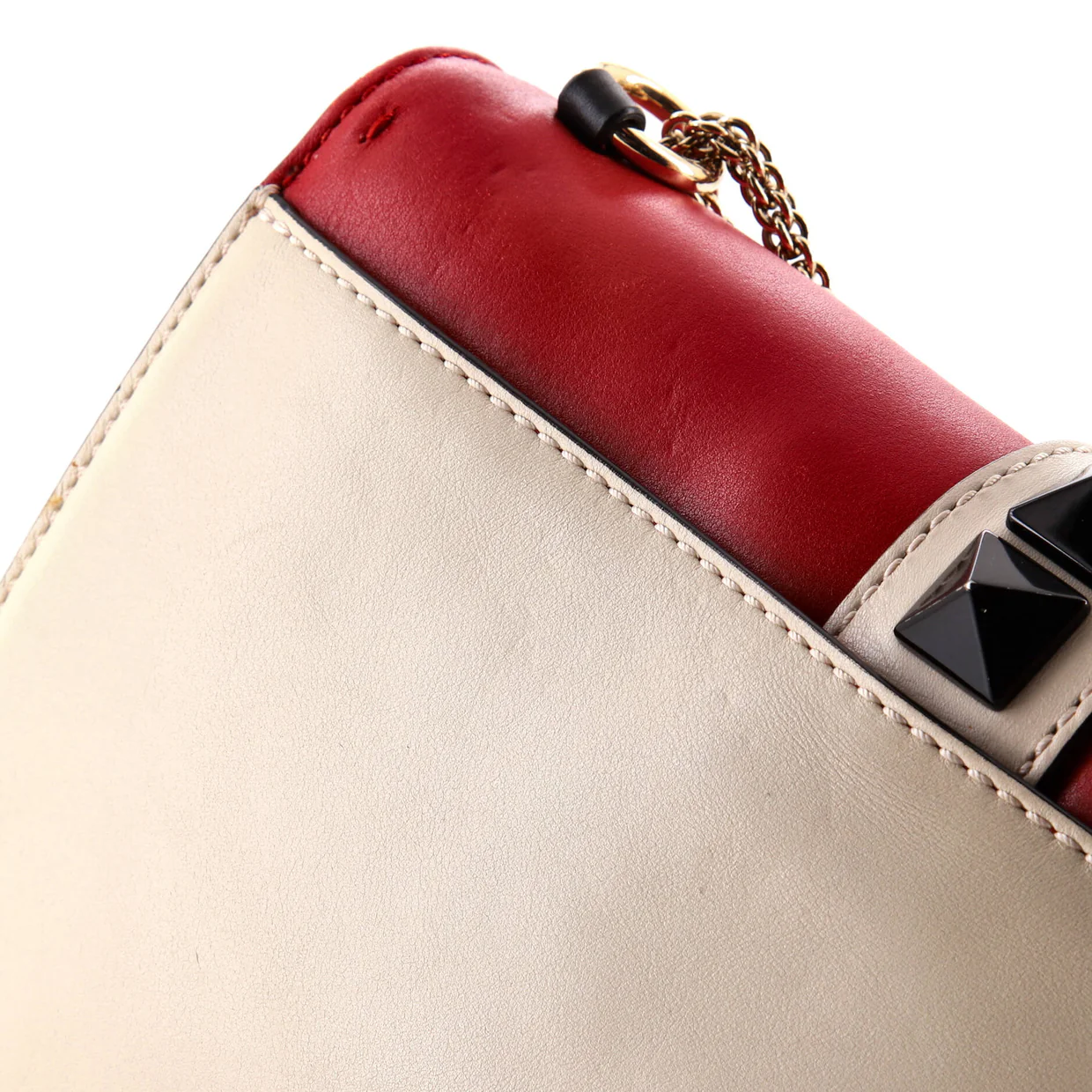 Glam Lock Shoulder Bag Leather Medium - Deep Luxury
