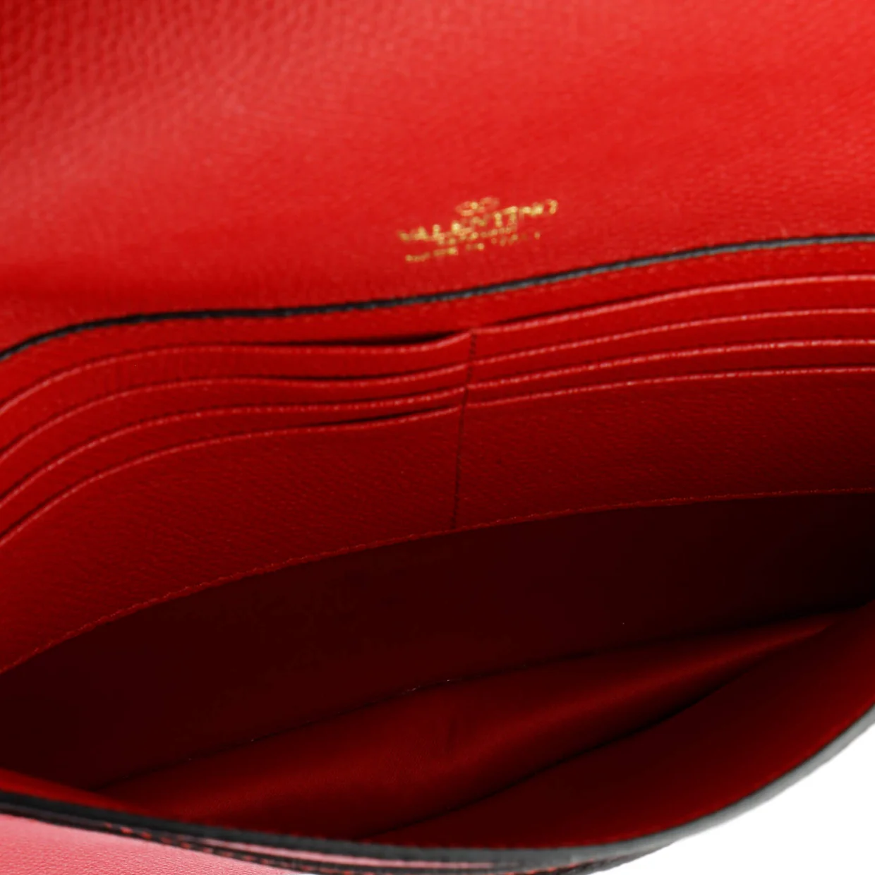 VLogo Signature Flap Pouch Leather - Deep Luxury