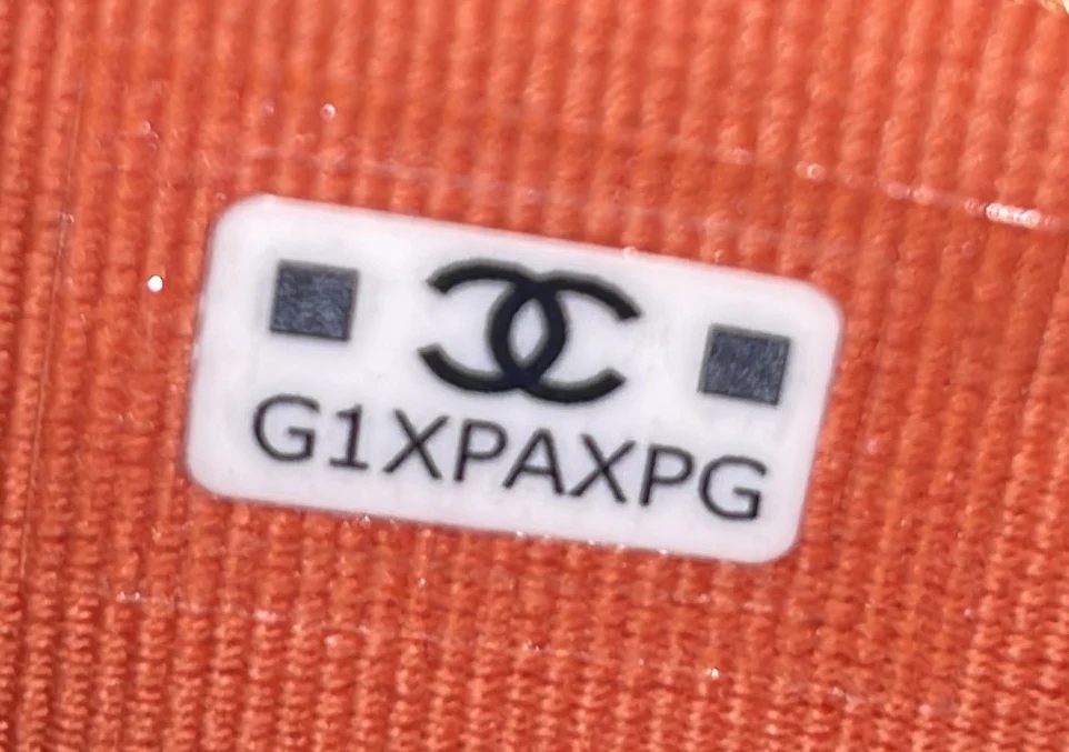 Mixed Chain Link CC Wallet on Chain Quilted Caviar Mini - Deep Luxury