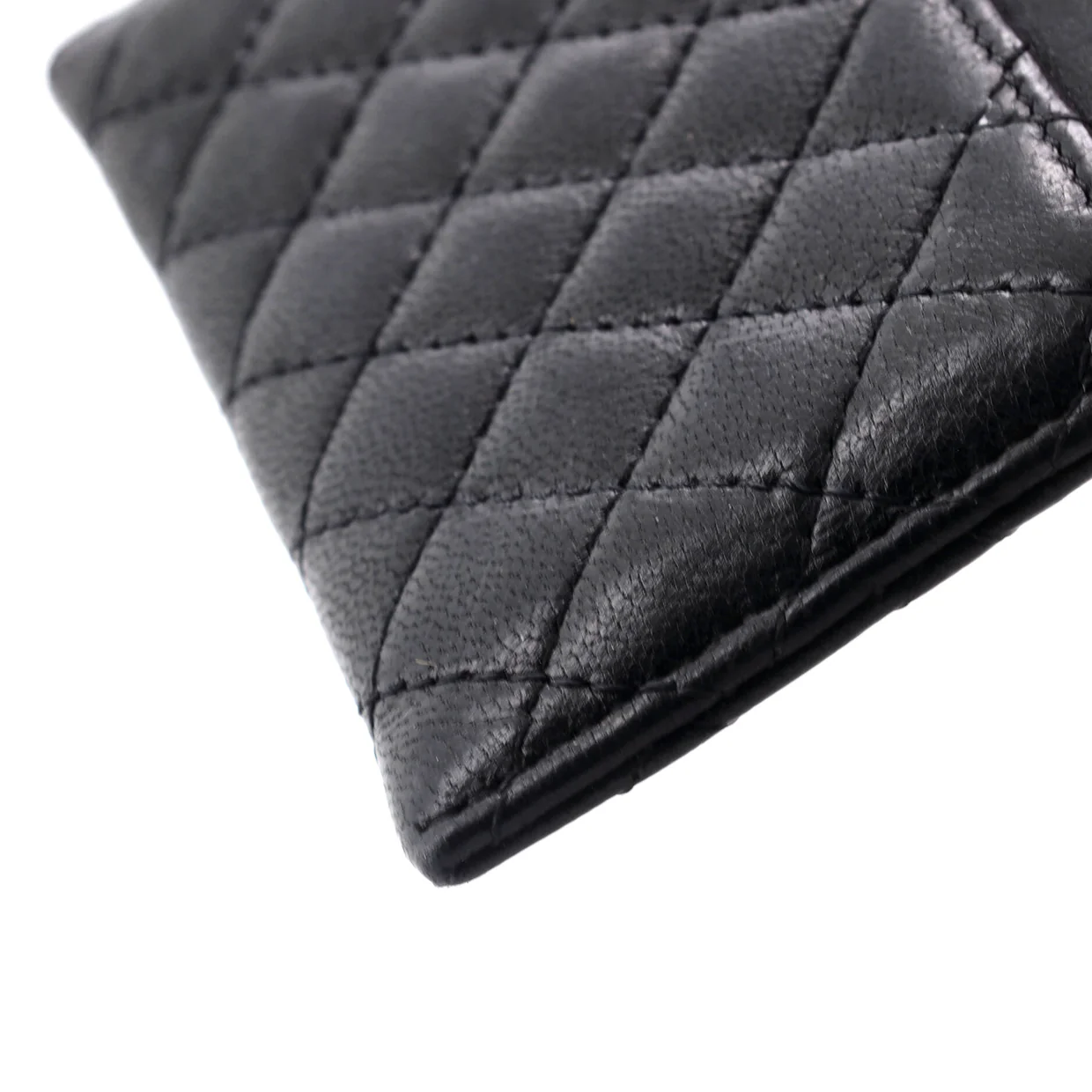 CC Bow Button Card Holder Micro Quilted Lambskin - Deep Luxury