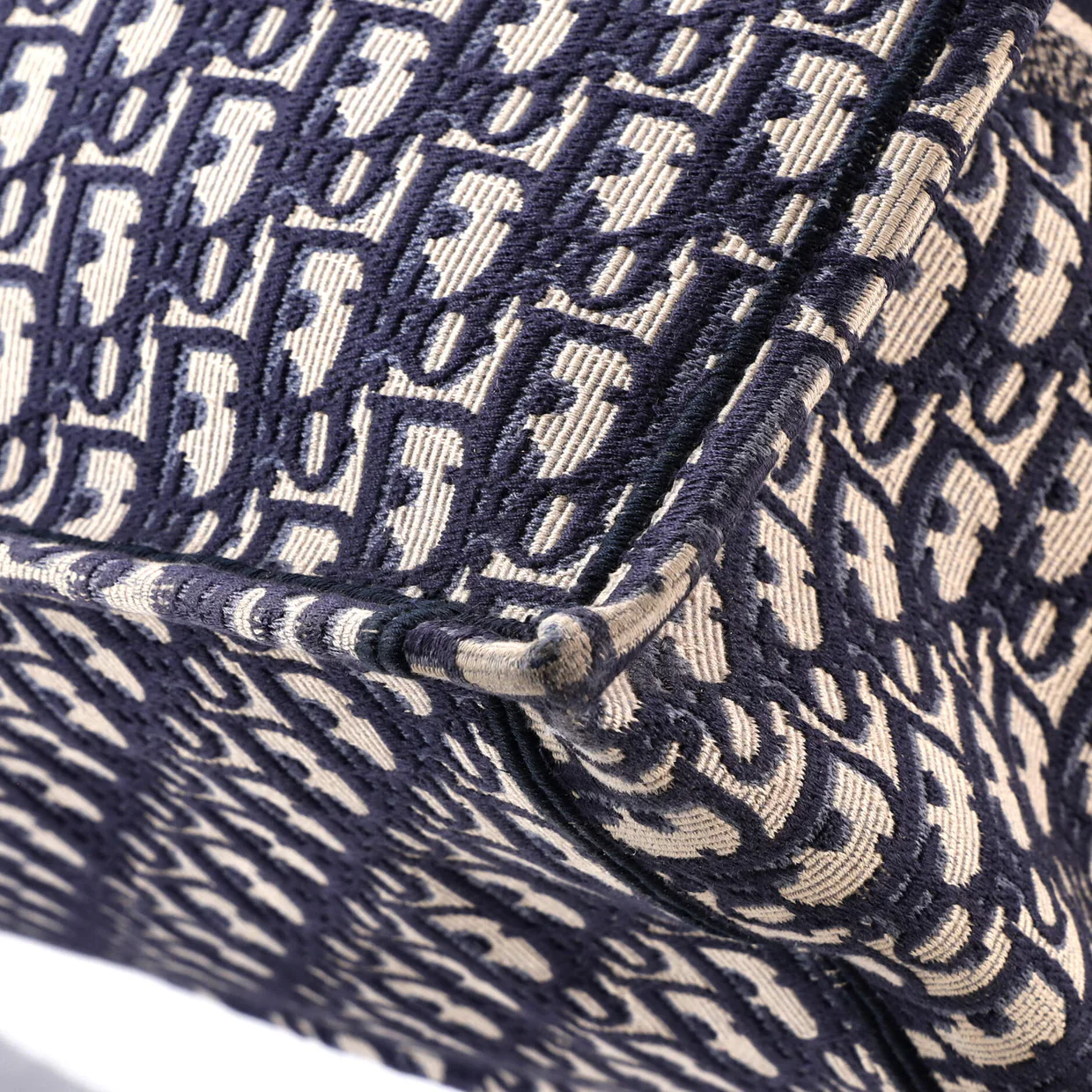 Book Tote Oblique Canvas Large - Deep Luxury