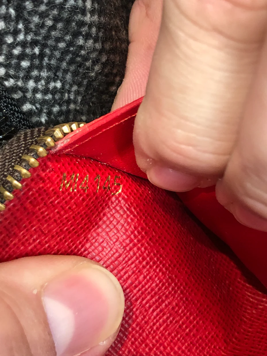 Clemence Wallet Damier - Deep Luxury