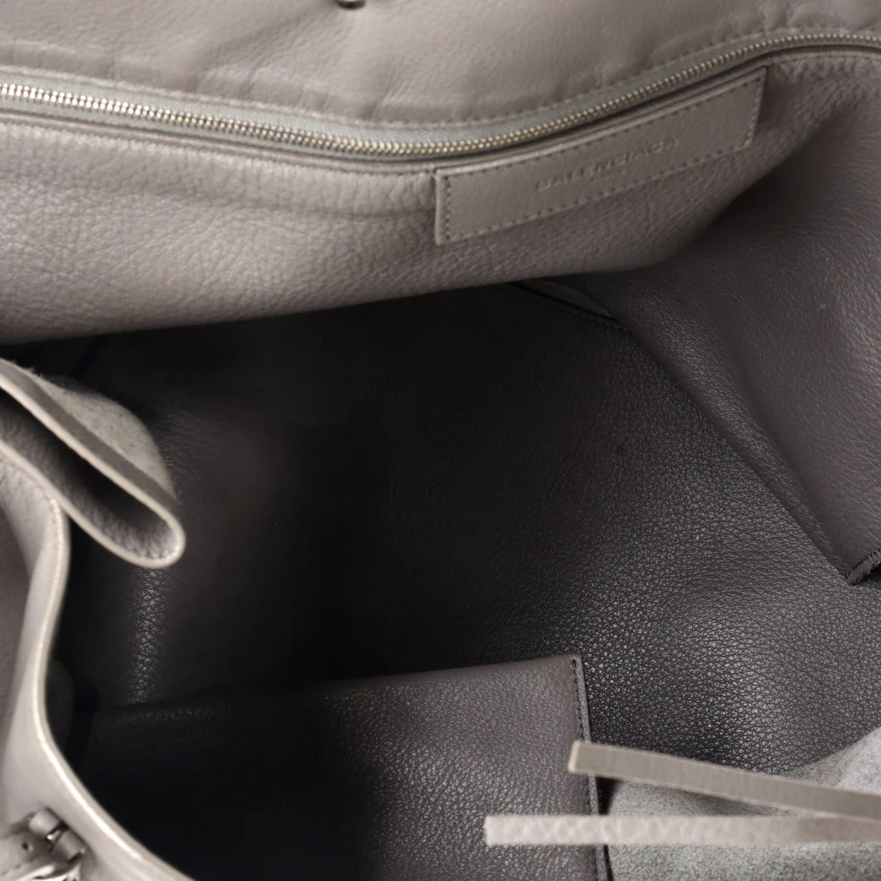 B4 Zip Around Tote Leather - Deep Luxury