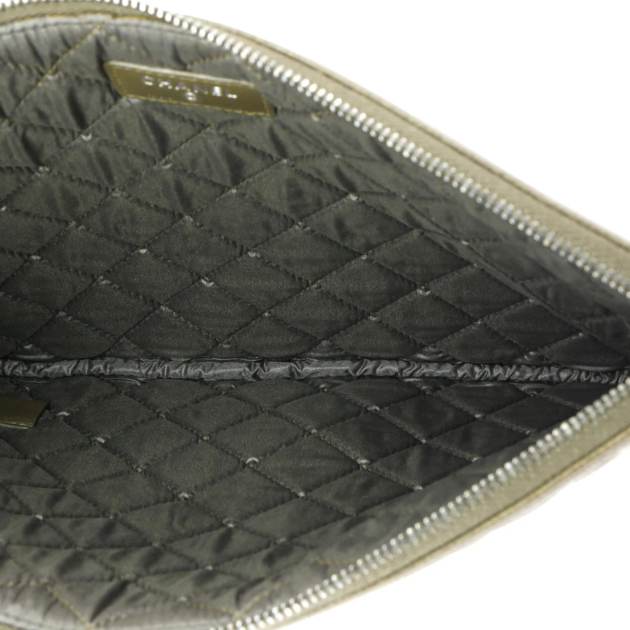 Boy O Case Clutch Quilted Caviar Medium - Deep Luxury