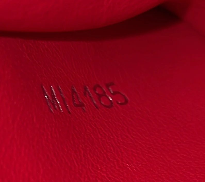 Capucines Bag Leather BB - Deep Luxury