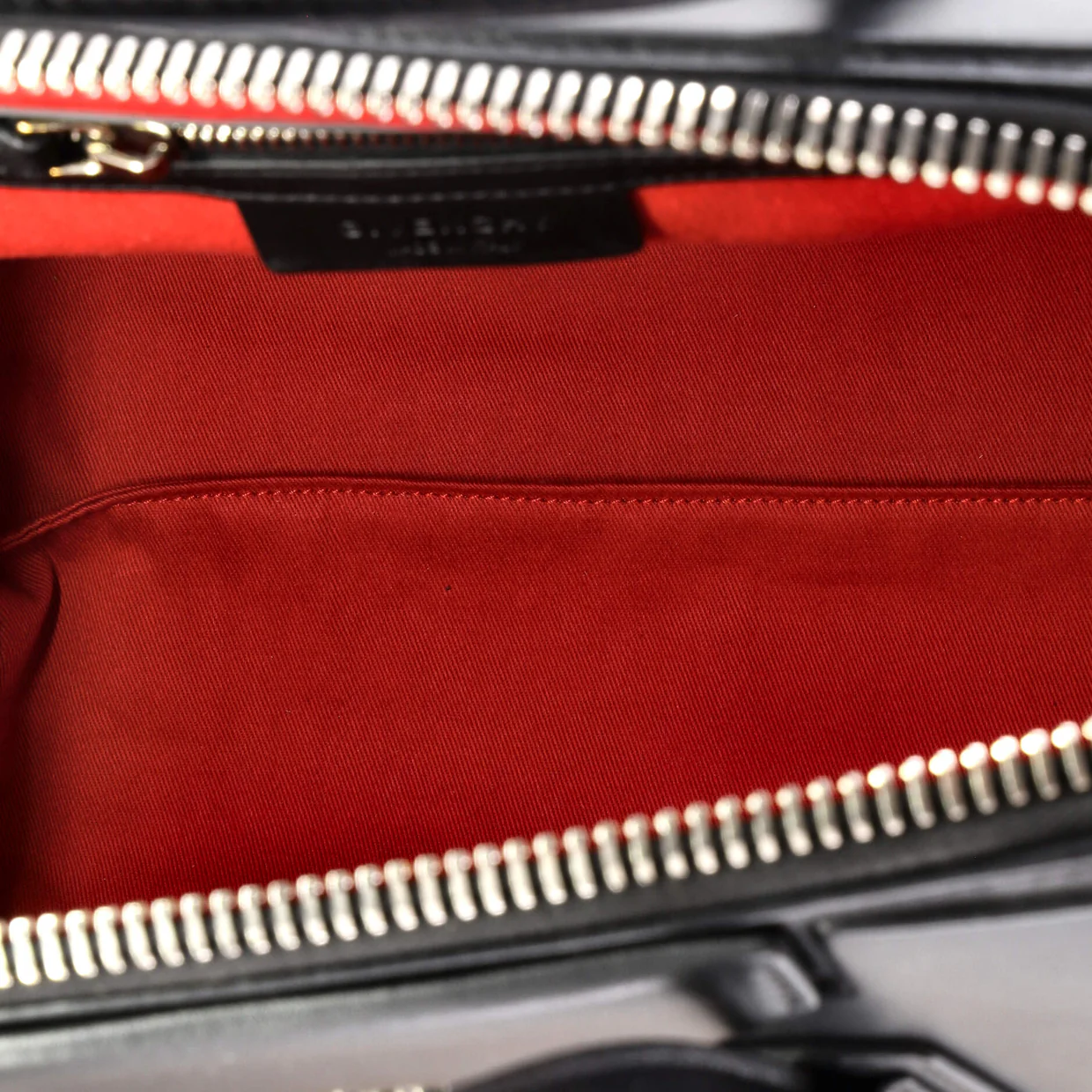 Antigona Bag 3D Embossed Leather Medium - Deep Luxury