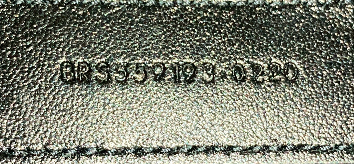 Classic Monogram Wristlet Pouch Matelasse Chevron Leather Medium - Deep Luxury