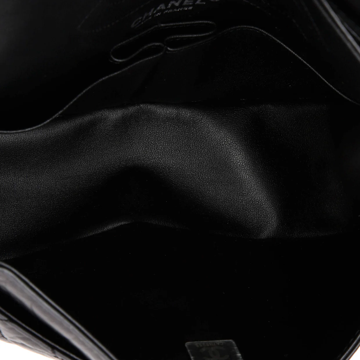 So Black Reissue 2.55 Flap Bag Quilted Aged Calfskin 225 - Deep Luxury