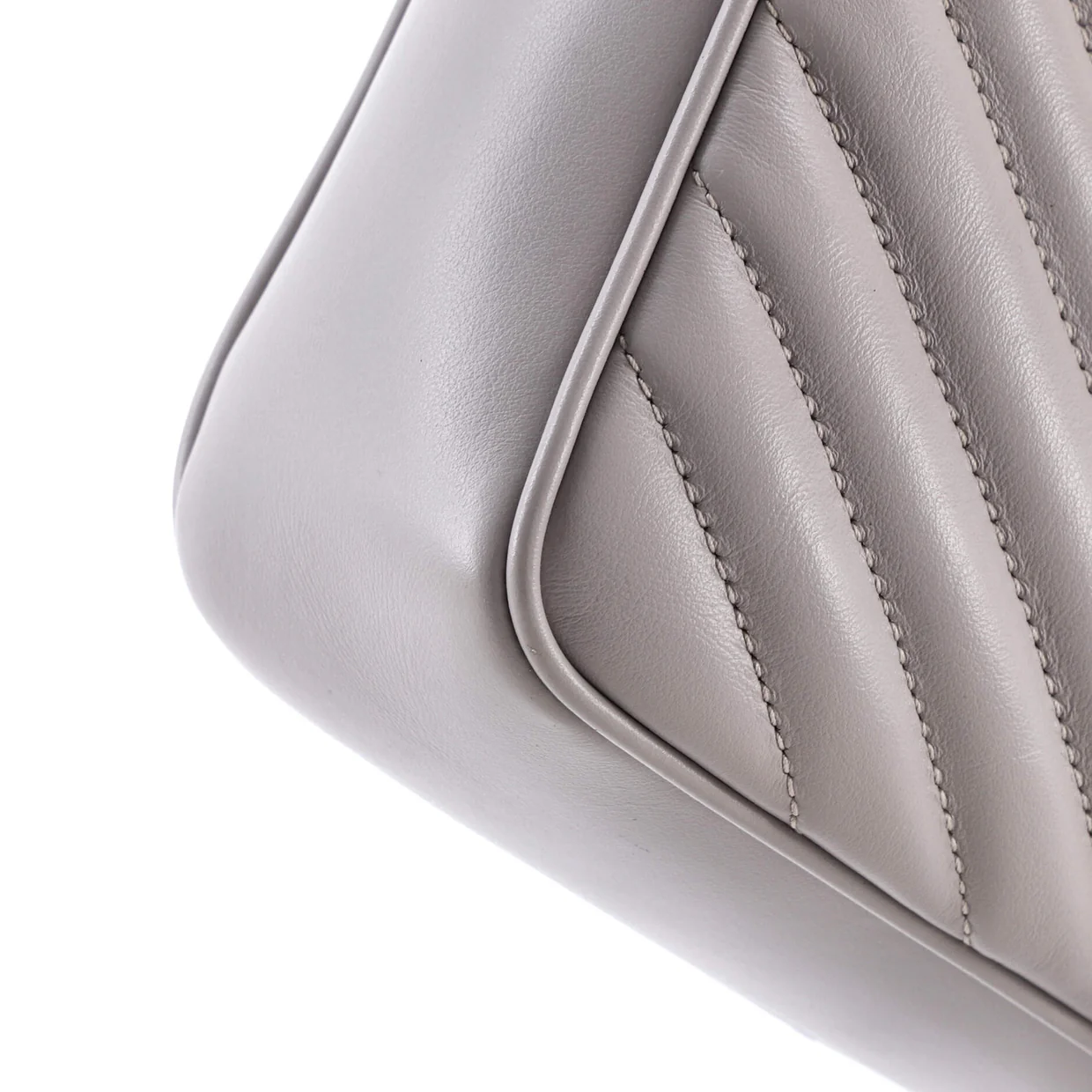 Lou Camera Bag Matelasse Chevron Leather Small - Deep Luxury