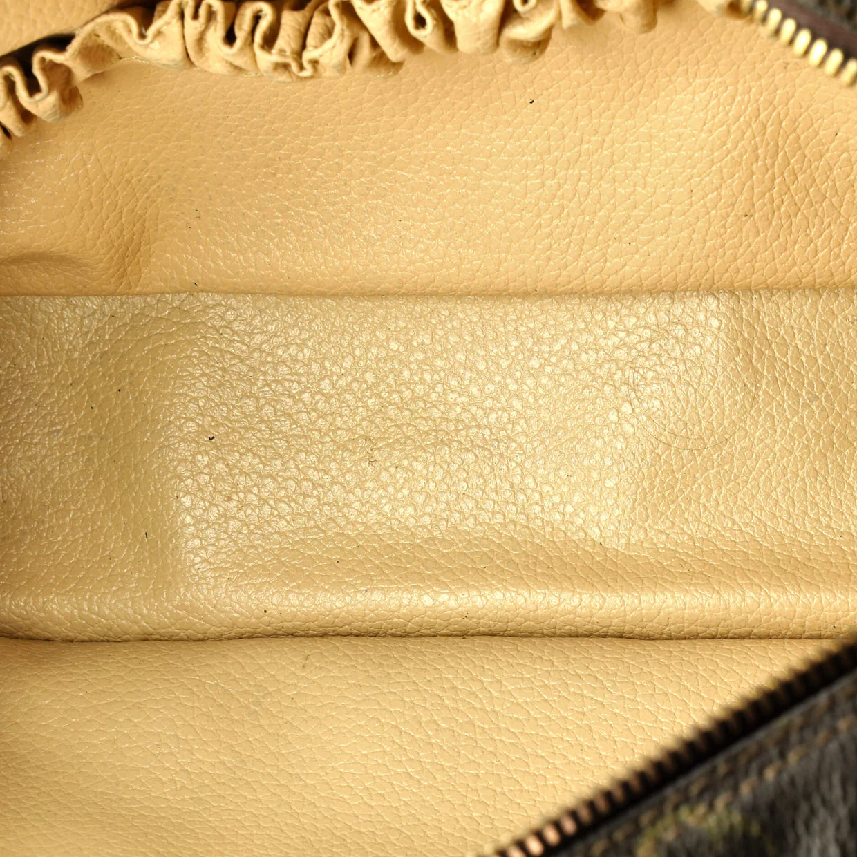 Trousse Toiletry Pouch Monogram Canvas 28 - Deep Luxury