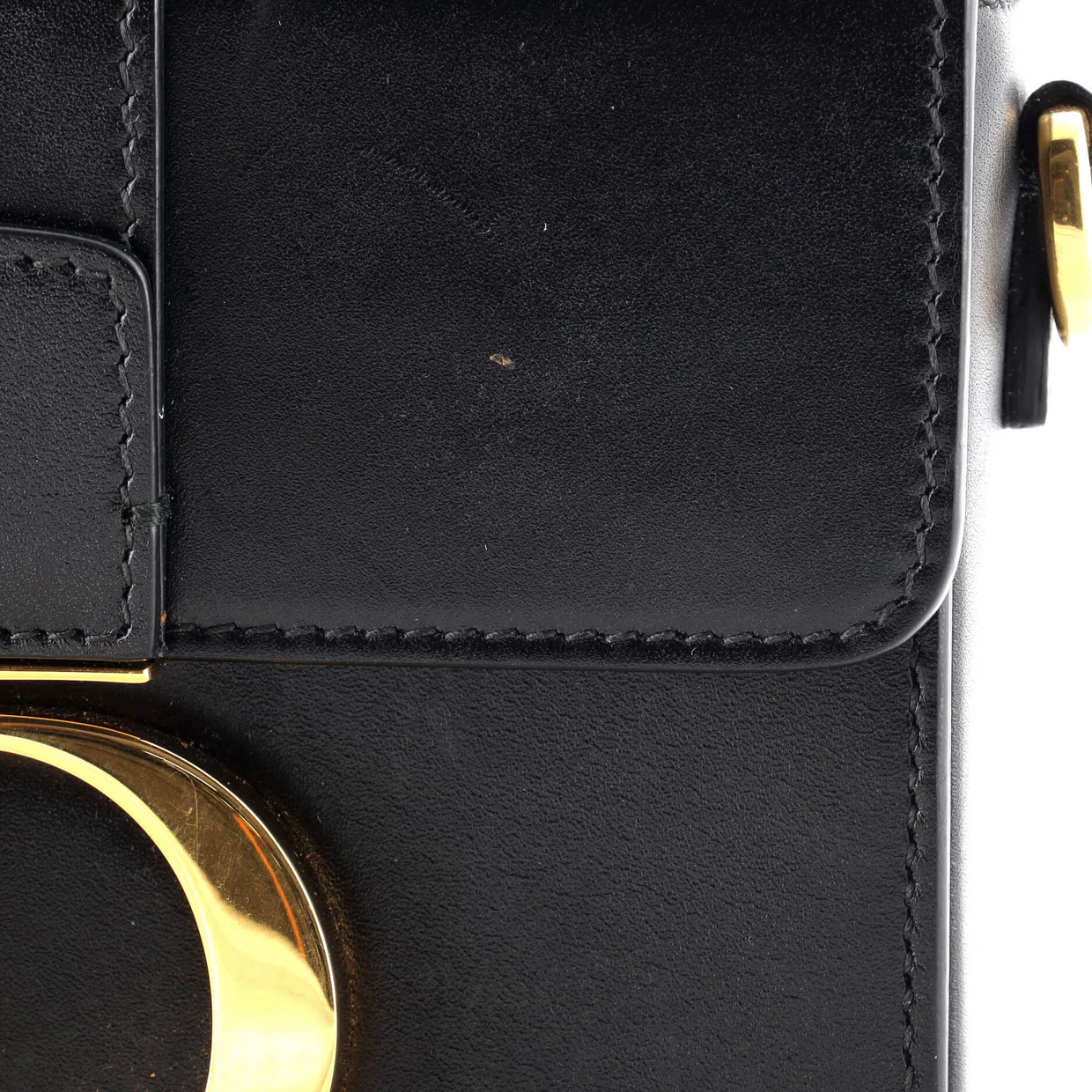 30 Montaigne Box Bag Leather - Deep Luxury