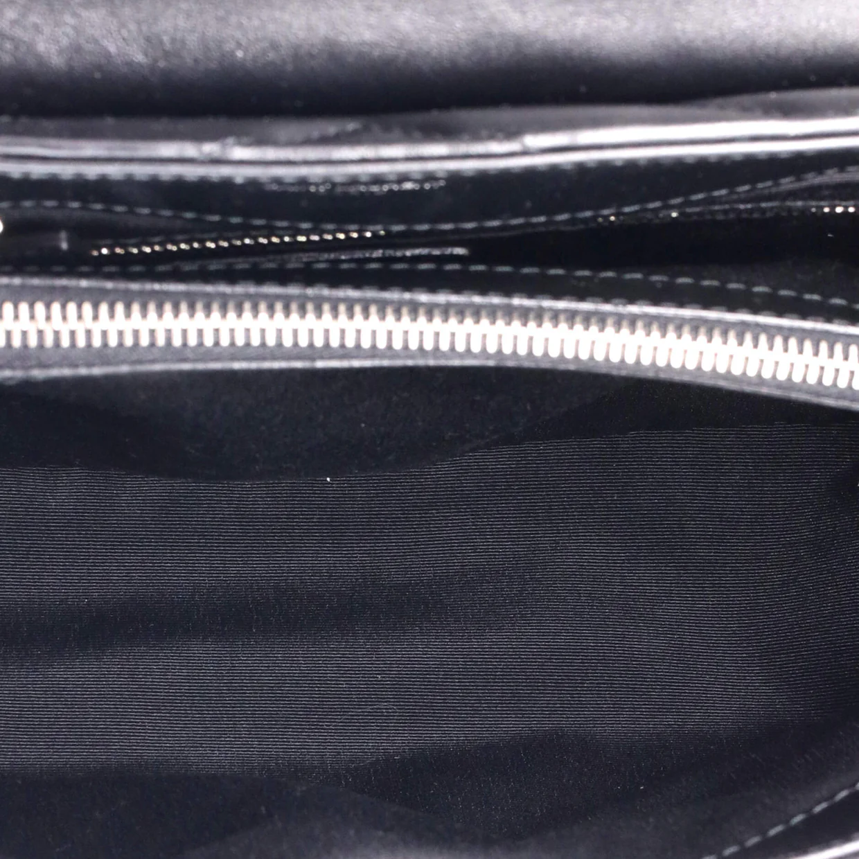 Loulou Shoulder Bag Matelasse Chevron Leather Medium - Deep Luxury