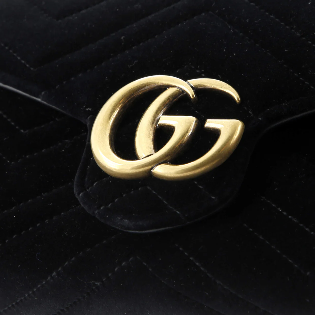 GG Marmont Chain Wallet Matelasse Velvet Mini - Deep Luxury