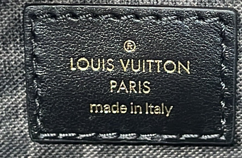 OnTheGo Tote Wild at Heart Monogram Giant GM - Deep Luxury