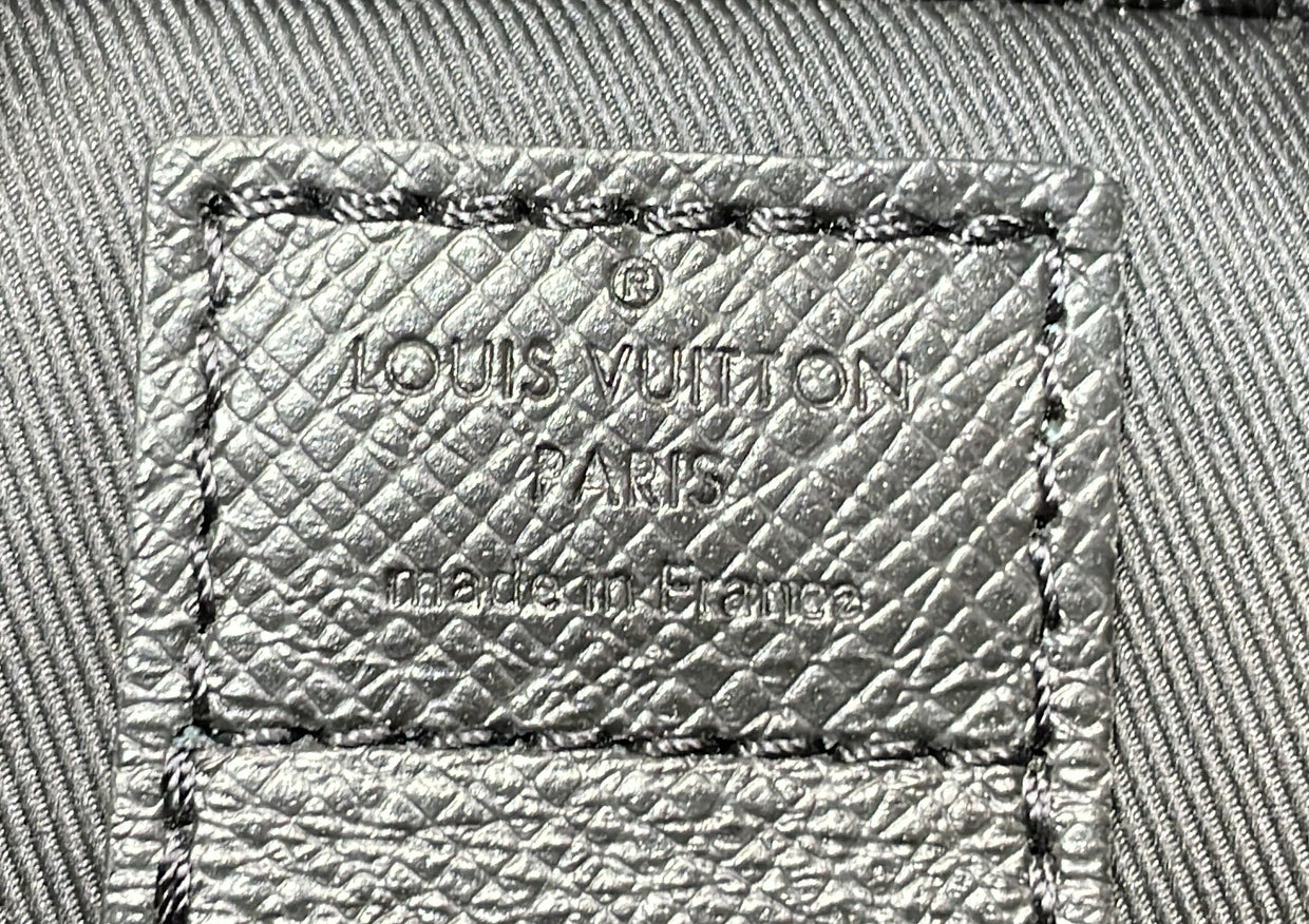 Briefcase Backpack Taiga Leather - Deep Luxury