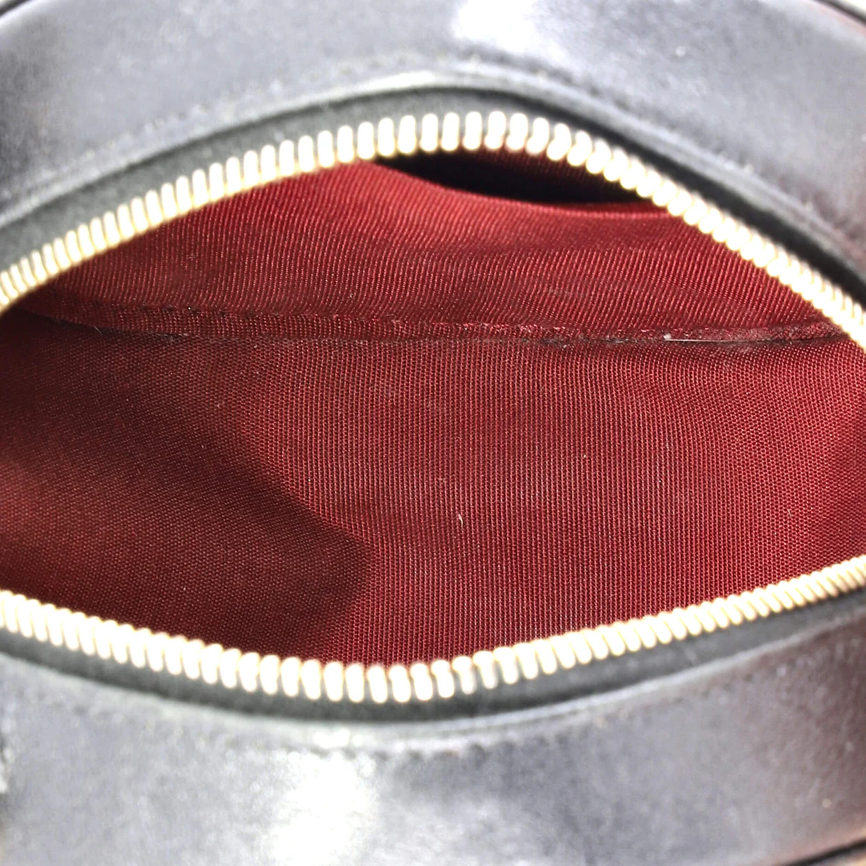 19 Round Clutch with Chain Quilted Leather - Deep Luxury