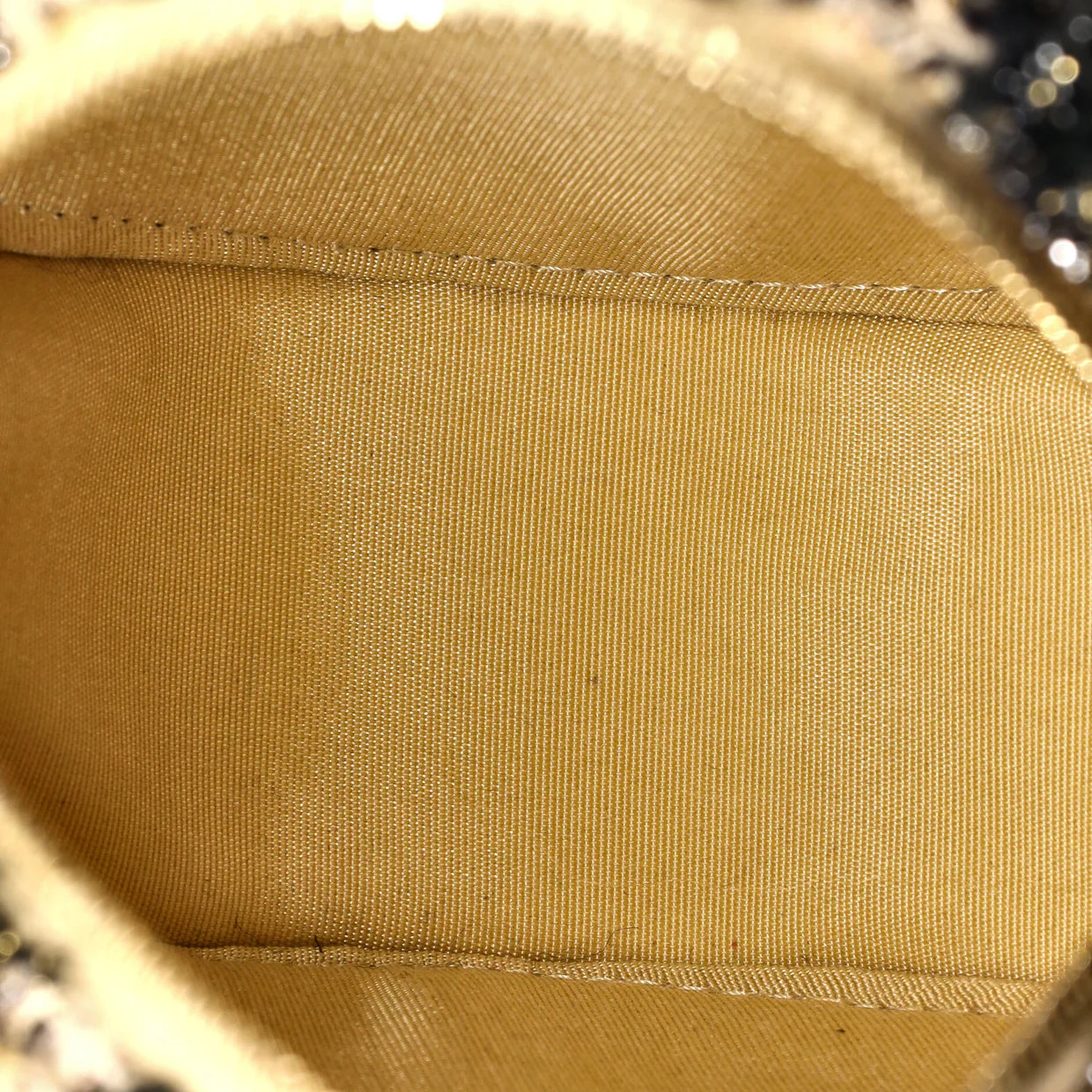 Round Clutch with Chain and Coin Purse Quilted Tweed with Shearling - Deep Luxury