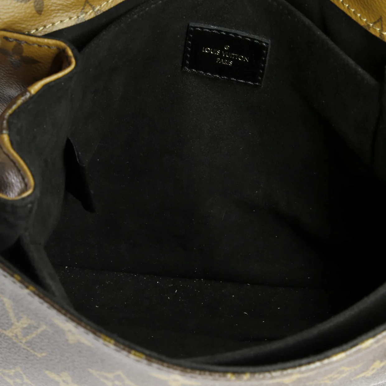 Pochette Metis Reverse Monogram Canvas - Deep Luxury