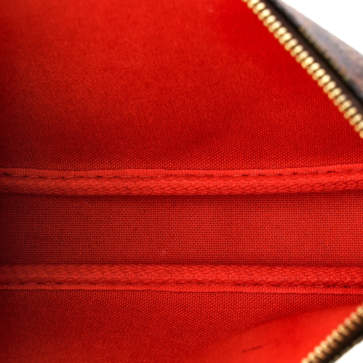 Pochette Accessoires Damier - Deep Luxury