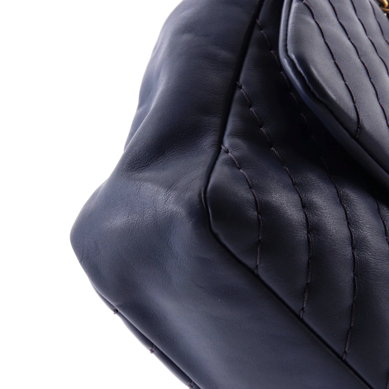 Medallion Charm Flap Bag Chevron Calfskin Jumbo - Deep Luxury