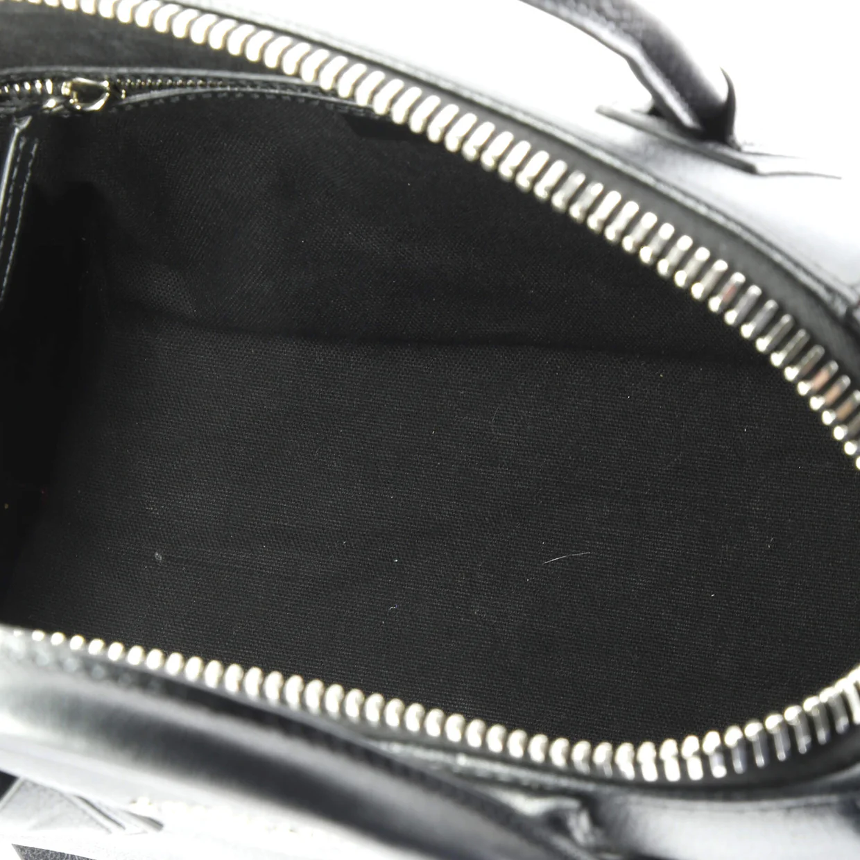 Antigona Bag Leather Small - Deep Luxury