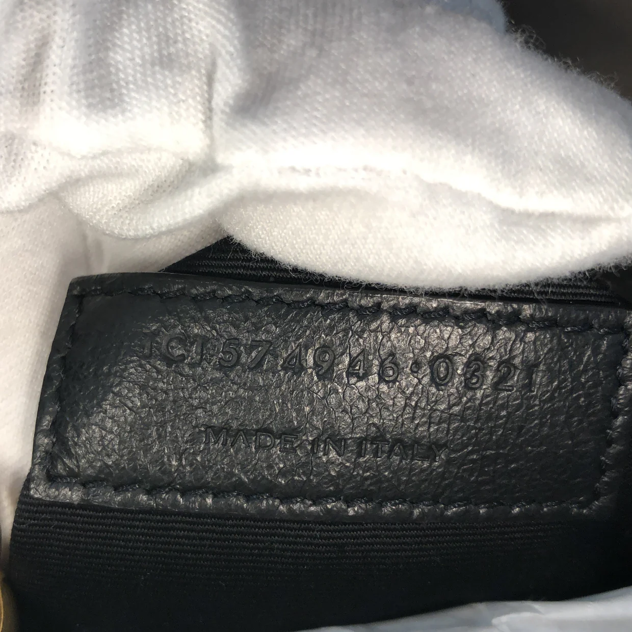 Loulou Shoulder Bag Matelasse Chevron Leather Medium - Deep Luxury