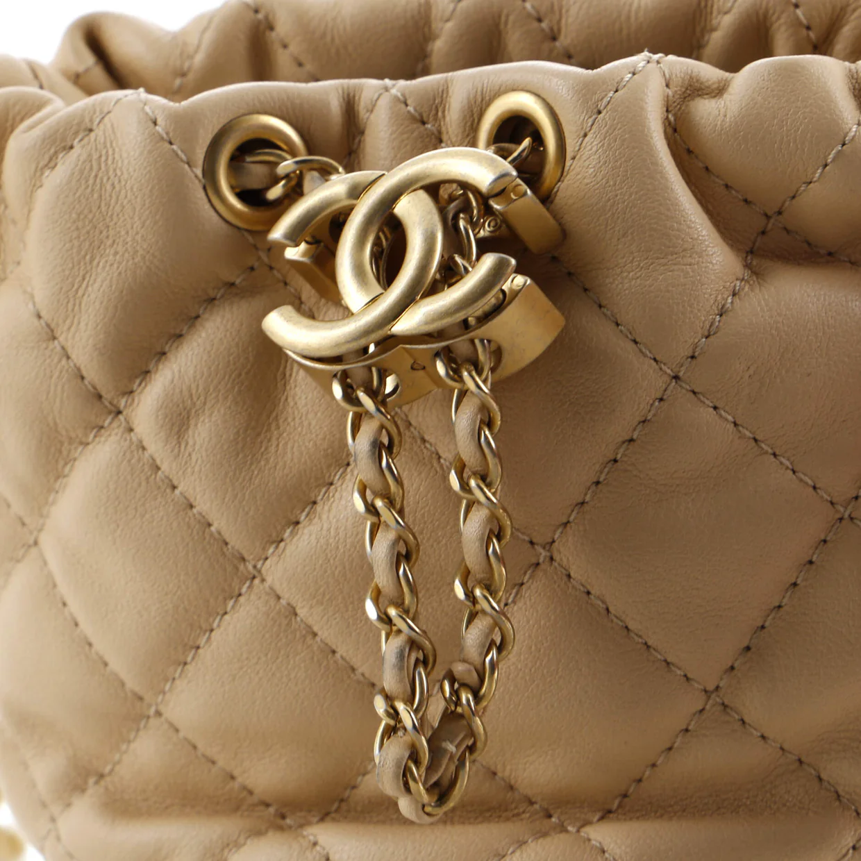 About Pearls Bucket Bag Quilted Calfskin Mini - Deep Luxury